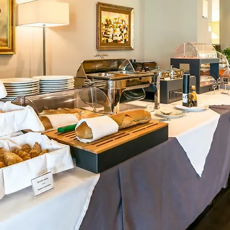 Hotel Grand Mattei 4*