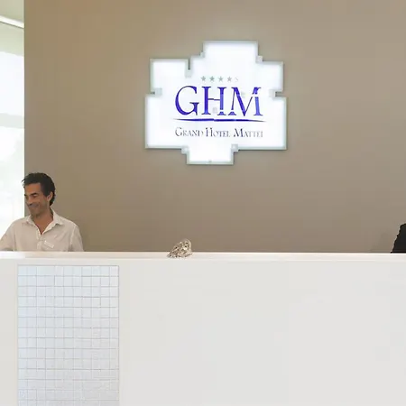 فندق Grand Mattei 4*