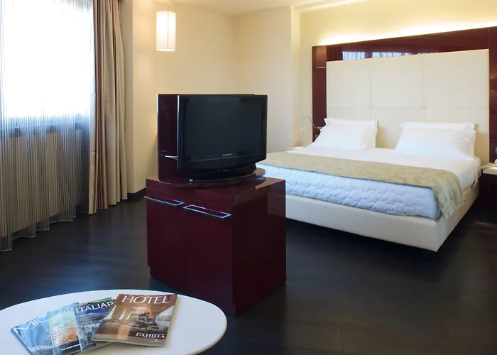 Grand Mattei 4* ראבנה